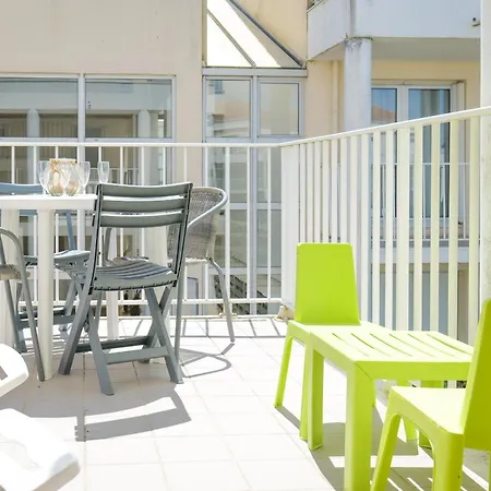 Avec Piscine Commune Quartier La Pironniere - 4 Personnes Les Sables-d'Olonne