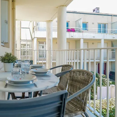 Avec Piscine Commune Quartier La Pironniere - 4 Personnes * Les Sables-d'Olonne